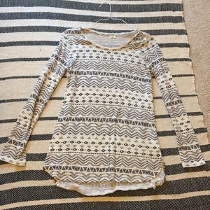 Long sleeve patterned shirt